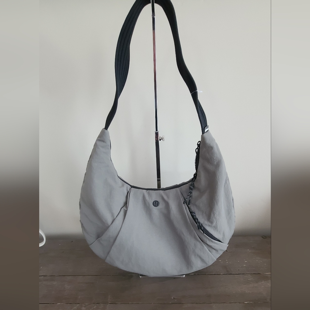 Lululemon Grey sage pleated Cresent shoulder bag NEW